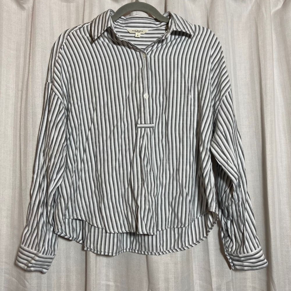 Coastal Minimalist London Stripe Button Up Blouse Gray White S Max Studio Preppy